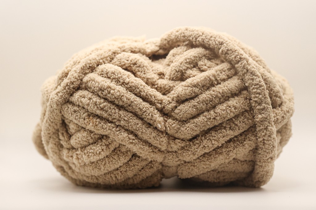 Khaki yarn