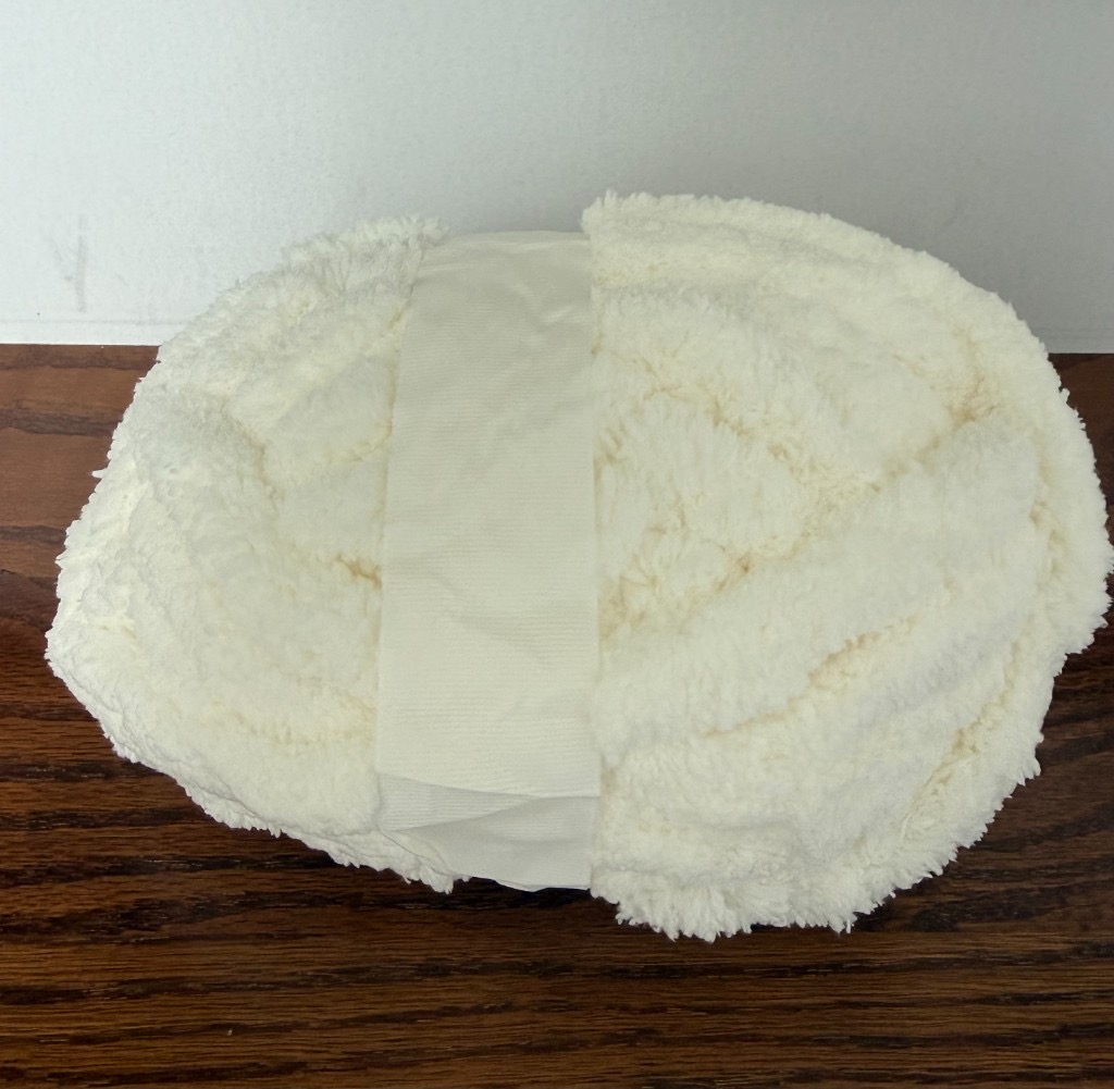 Off White yarn